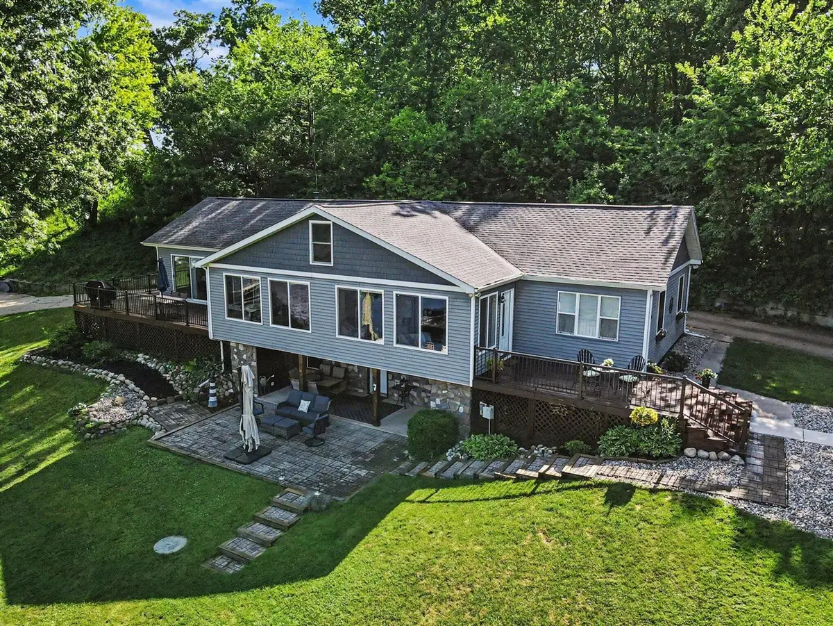 12144 S Sherman Lake, Augusta, MI 49012 - #1