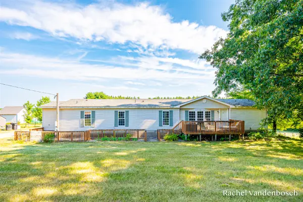 8456 Centerline, Saranac, MI 48881