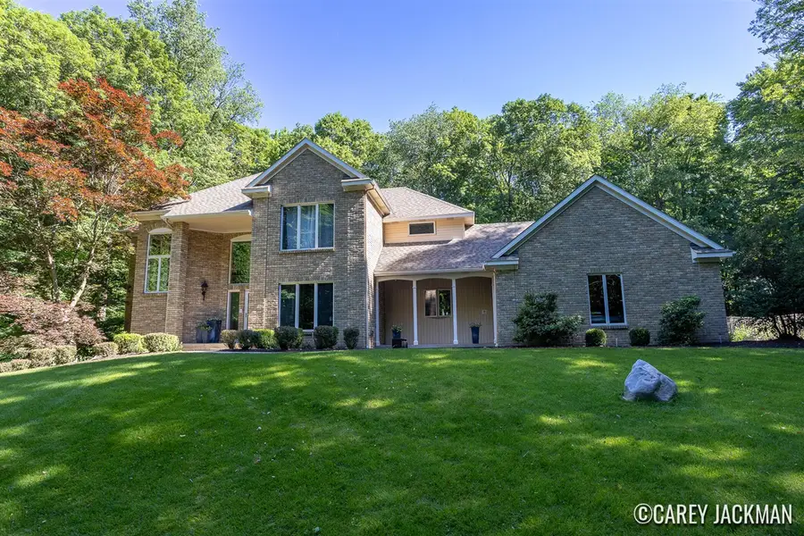 2111 Woodley Creek, Comstock Park, MI 49321 - #2