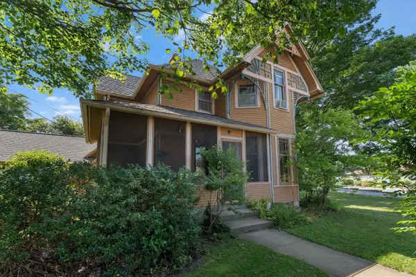 110 S East, Cassopolis, MI 49031