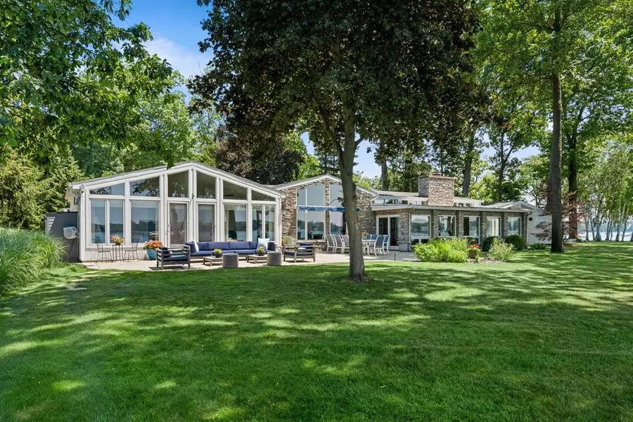 3052 Oakdale, Hickory Corners, MI 49060 - #3