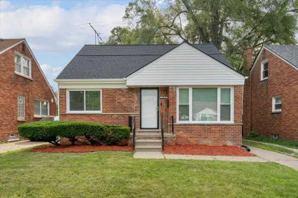 20520 Vaughan, Detroit, MI 48219
