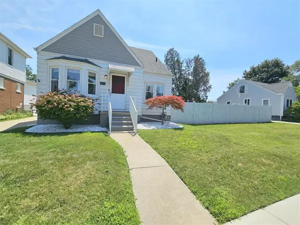 495 North, Wyandotte, MI 48192