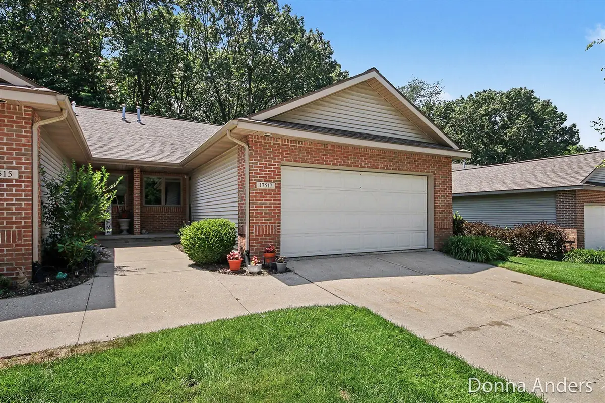17517 Park Place, Spring Lake, MI 49456 - #1