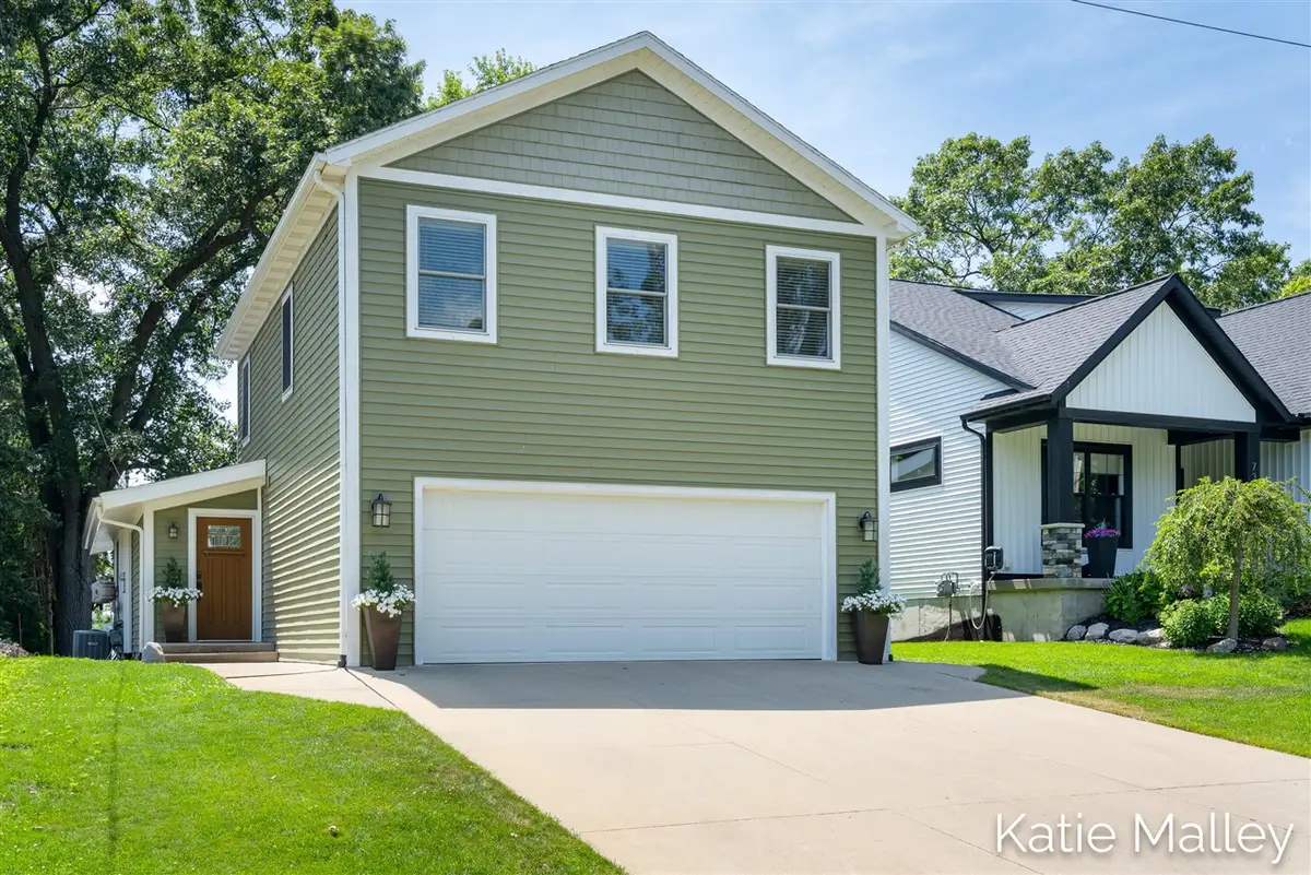 7353 Davies, Rockford, MI 49341 - #1
