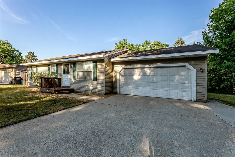 1702 N Southgate, Whitehall, MI 49461 - #2