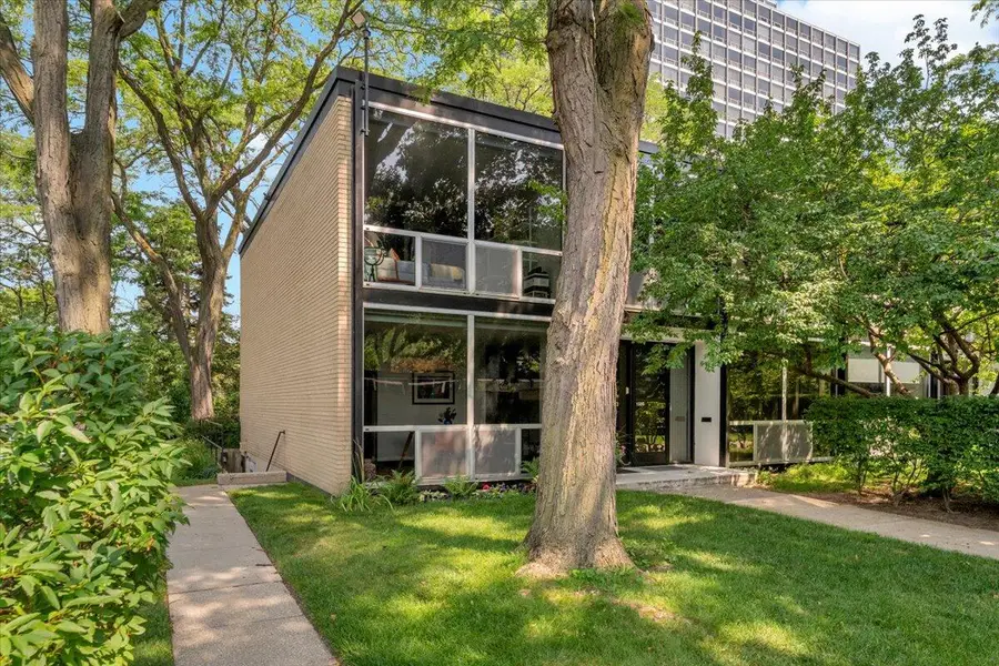 1333 Nicolet, Detroit, MI 48207 - #2