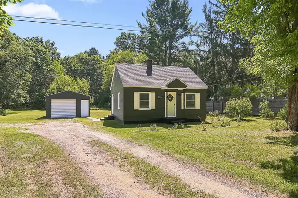 2304 Central, Muskegon, MI 49445