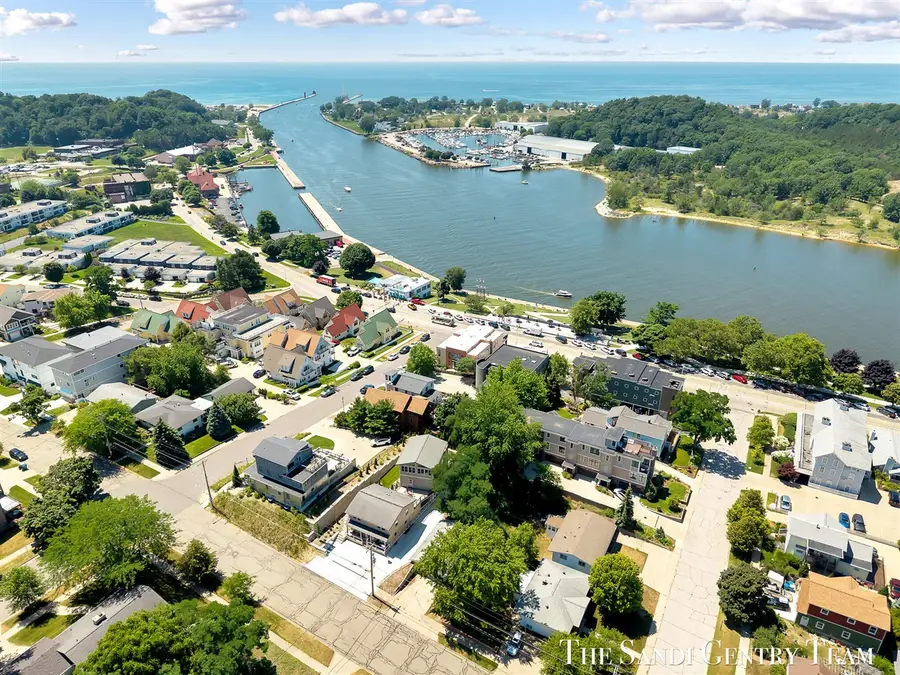 215-217 S 1st, Grand Haven, MI 49417 - #2