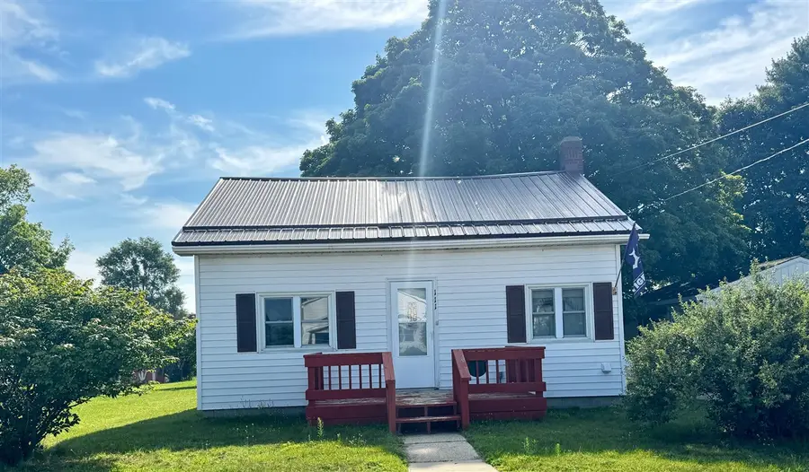 111 S Hemlock, Evart, MI 49631 - #3