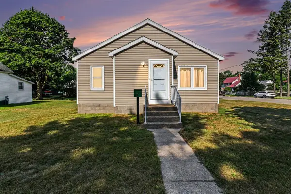 509 N Delia, Ludington, MI 49431