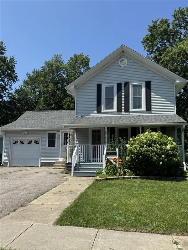 411 N Elm, Three Oaks, MI 49128