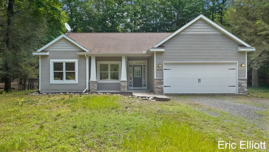 4434 N Pine, Mears, MI 49436 - #3