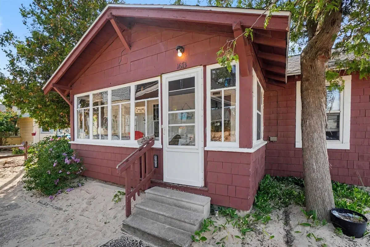 1675 Nelson, Muskegon, MI 49441 - #1