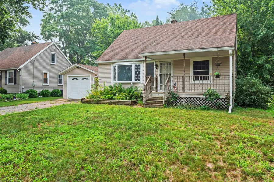 1050 Bloomfield, Plainwell, MI 49080 - #2