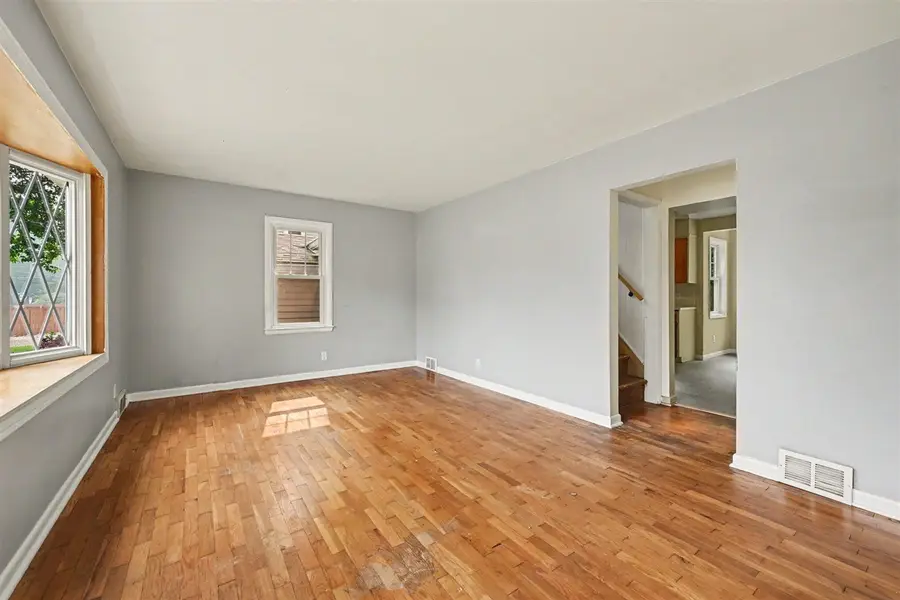 1050 Bloomfield, Plainwell, MI 49080 - #3