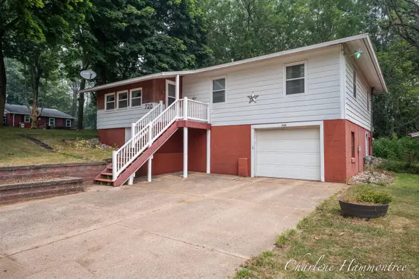 720 N King, Ionia, MI 48846