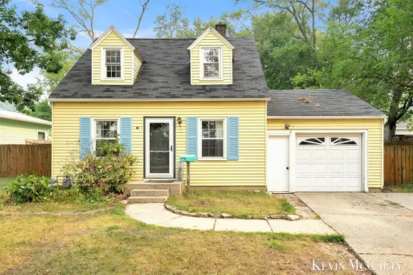 1713 Boston, Grand Rapids, MI 49506