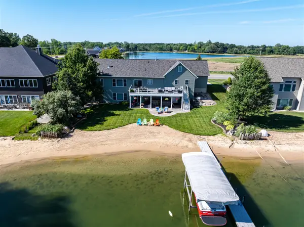 2762 Fillmore, Jenison, MI 49428