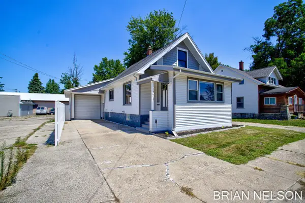371 Lincoln, Coopersville, MI 49404