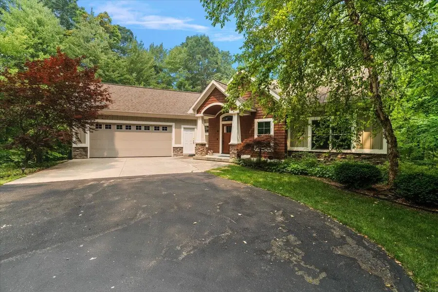 2066 Meek, Belmont, MI 49306 - #3