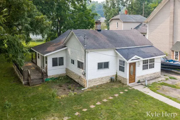 720 N Boltwood, Hastings, MI 49058