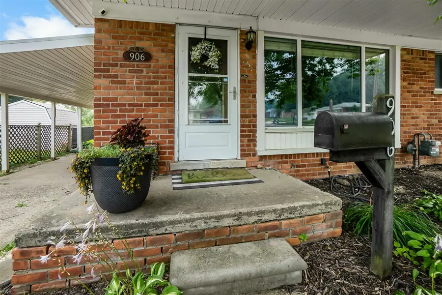 906 Squire, Milford, MI 48381 - #3
