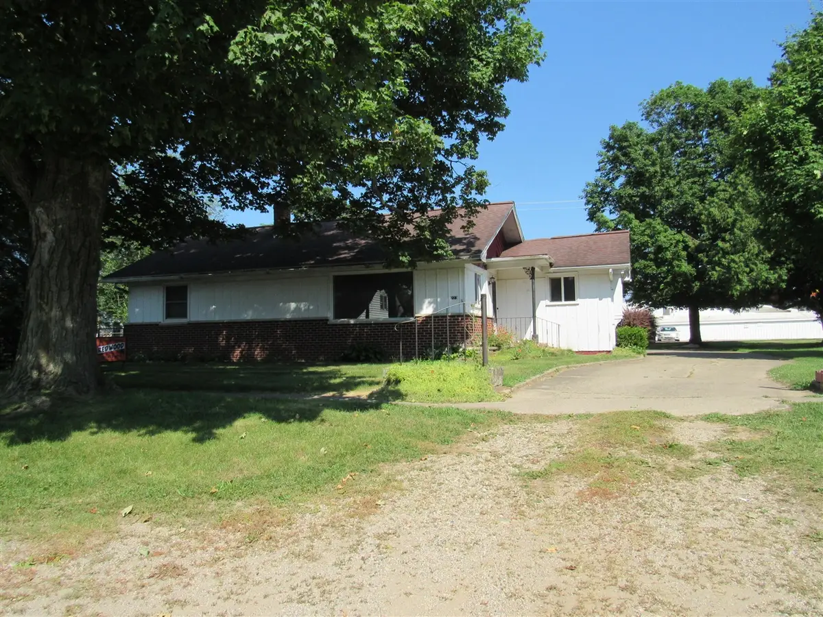 223 S Saint Joseph, Colon, MI 49040 - #1