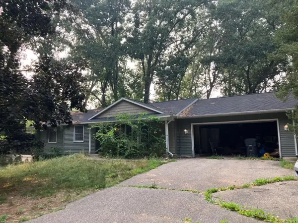 1297 Timber Oaks, Plainwell, MI 49080