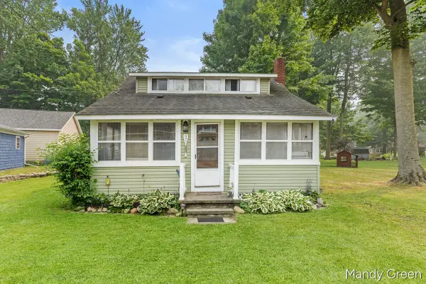 2004 Mildred, Crystal, MI 48818