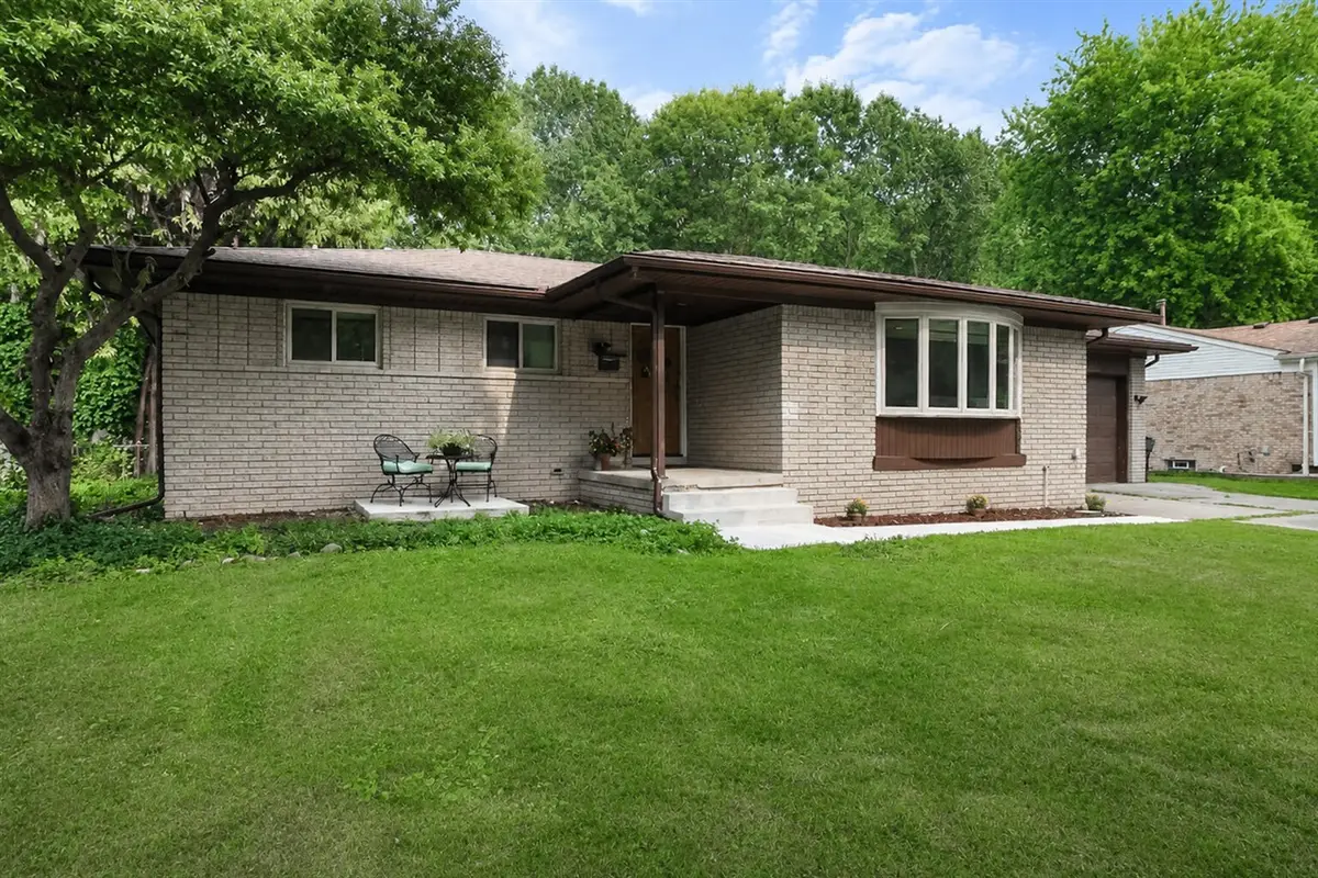 53284 Wolf, Utica, MI 48316 - #1