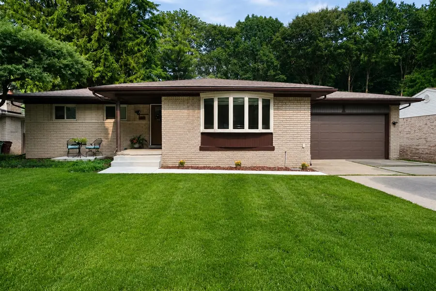 53284 Wolf, Utica, MI 48316 - #2