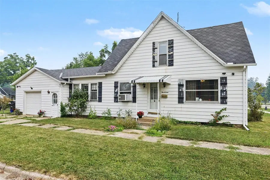 316 Magnolia, Three Oaks, MI 49128 - #2