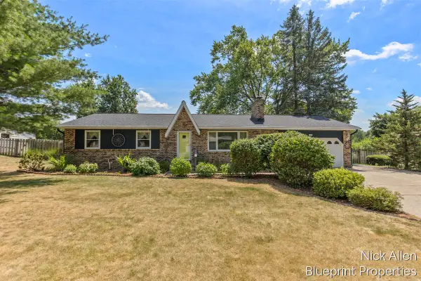 3526 Keswick, Belmont, MI 49306