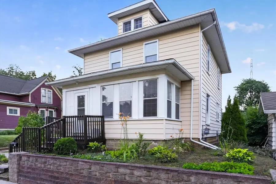 406 Garfield, Jackson, MI 49203 - #3