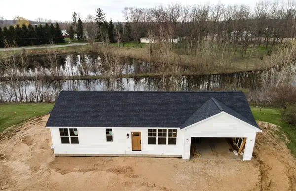11639 E Bear Meadows, Alto, MI 49302