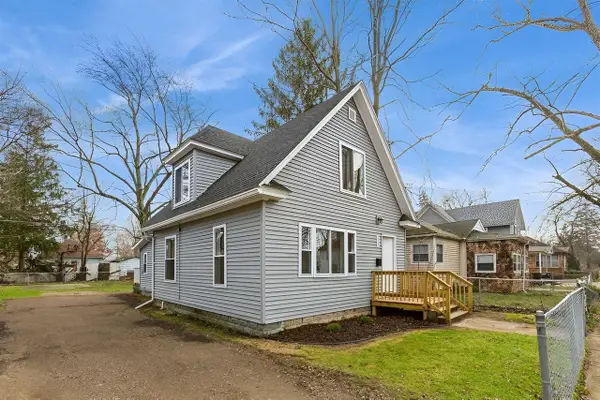 979 Lavette, Benton Harbor, MI 49022
