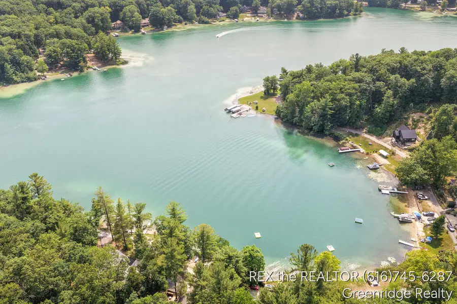 541 E Sawyer, Newaygo, MI 49337 - #3