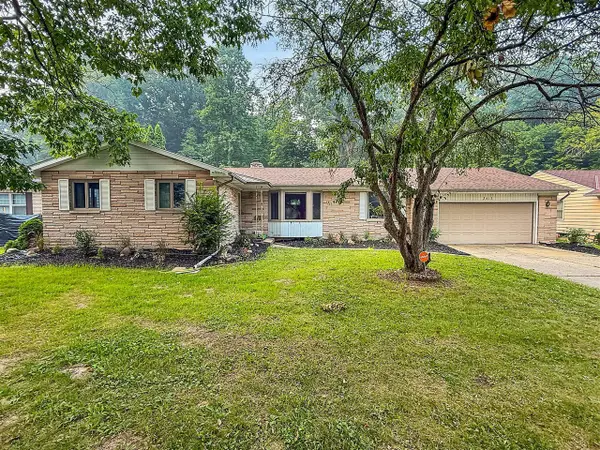 3417 Ginger Snap, Lansing, MI 48911