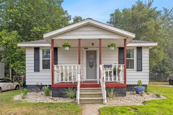 1628 Pennoyer, Grand Haven, MI 49417