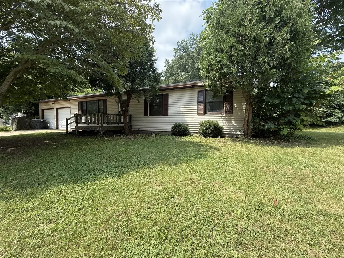 502 Clark, Buchanan, MI 49107 - #1