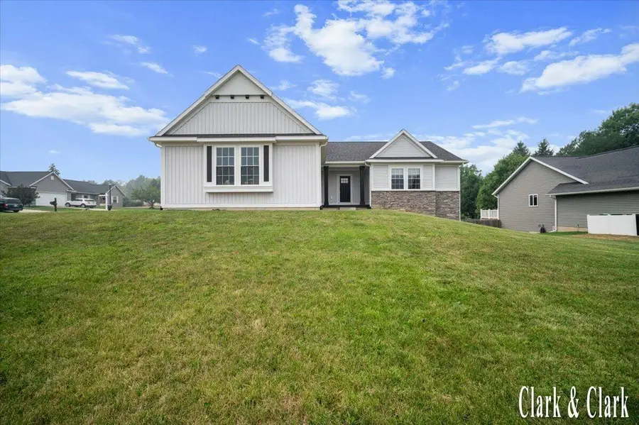 3155 Sandy, Grandville, MI 49418 - #2