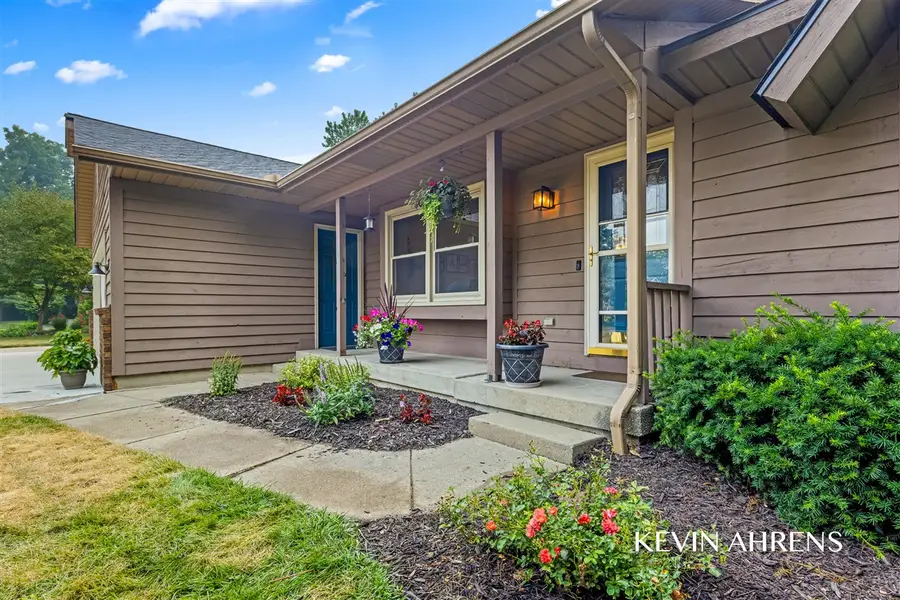 7368 Iron, Hudsonville, MI 49426 - #2