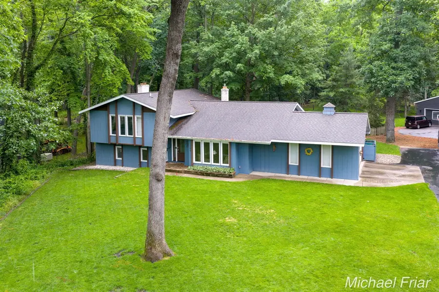 2700 Shadowbrook, Grand Rapids, MI 49546 - #3