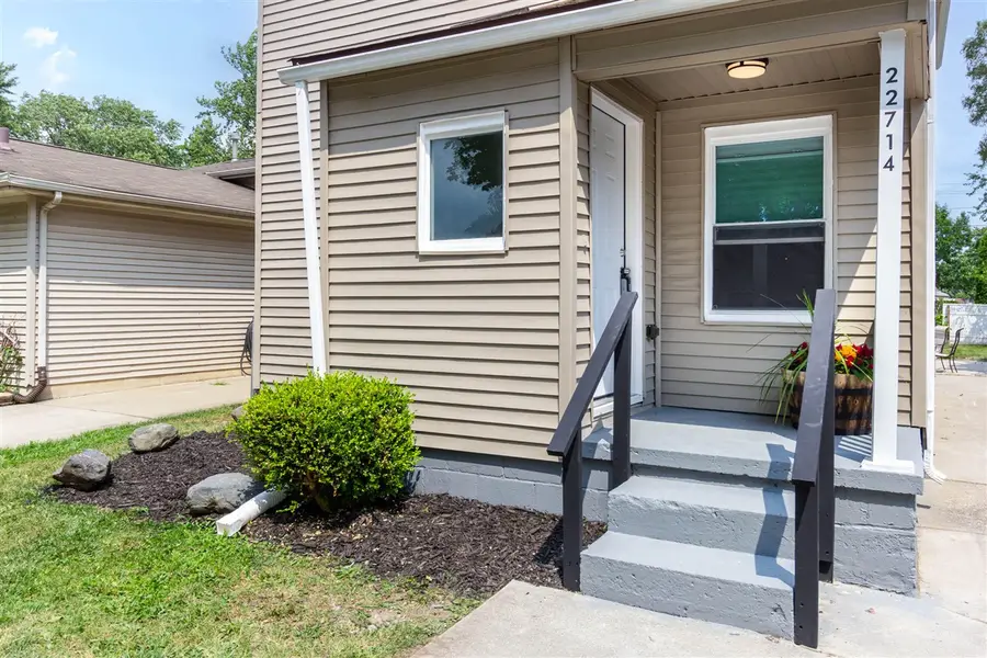 22714 Heussner, Warren, MI 48089 - #3
