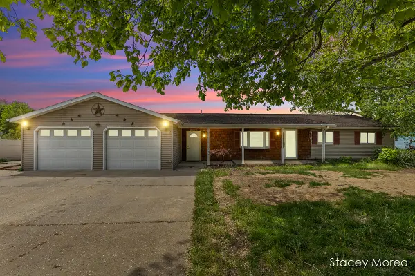 1910 Waterview, Crystal, MI 48818