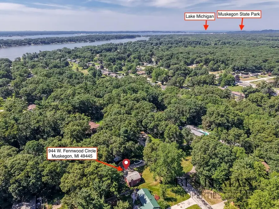 944 W Fennwood, Muskegon, MI 49445 - #3
