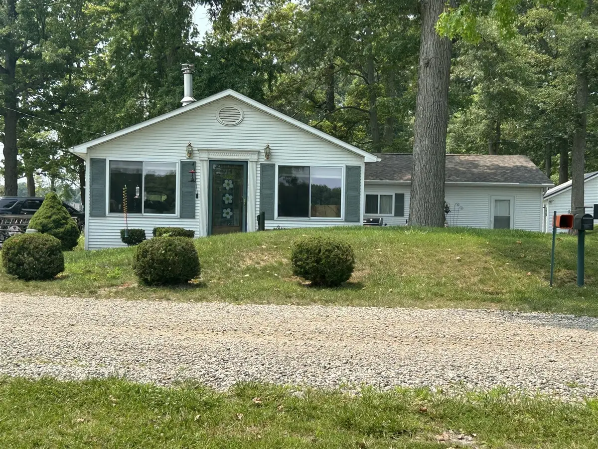 12232 Maple Hillsdale Co., Montgomery, MI 49255 - #1
