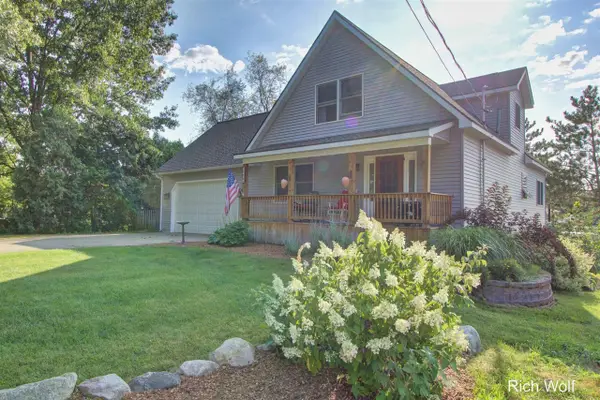 8611 Mohawk, Howard City, MI 49329