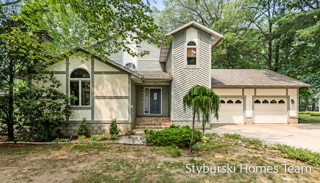 19127 W Spring Lake, Spring Lake, MI 49456 - #1